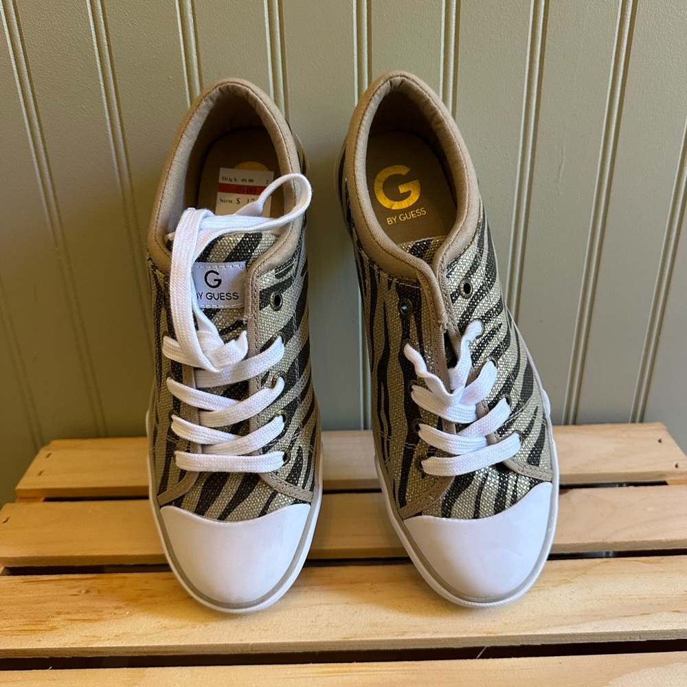 Guess Black and White Sneakers Stylish Comfort